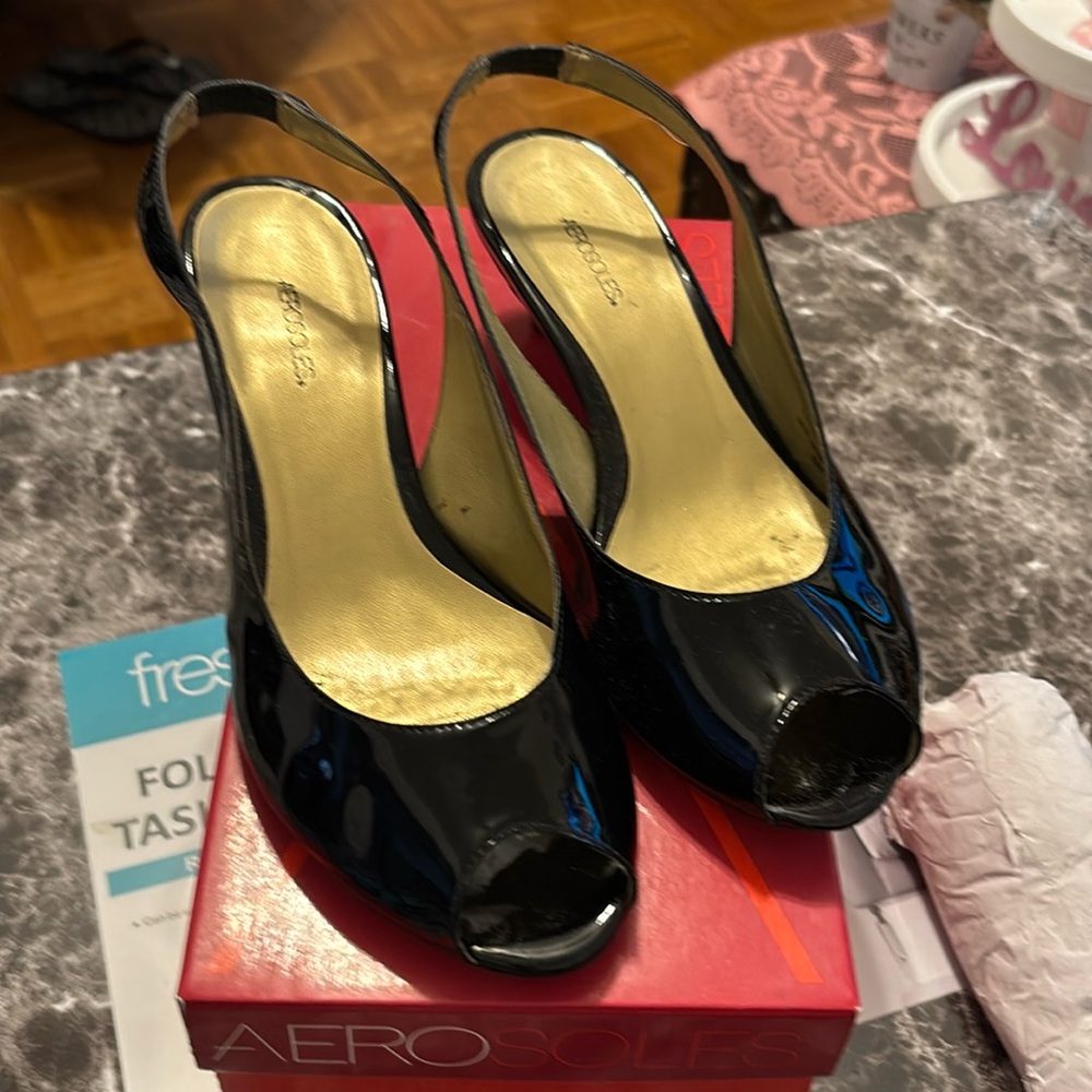 Aerosoles Laser Beam open toe kitten heel